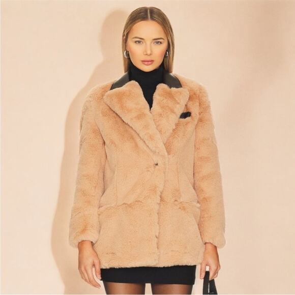 Steve Madden Myra Faux Fur Coat - Picture 3 of 9